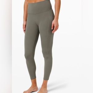 Lululemon Sage Aligns, 25” (size 6) w/ side pockets
